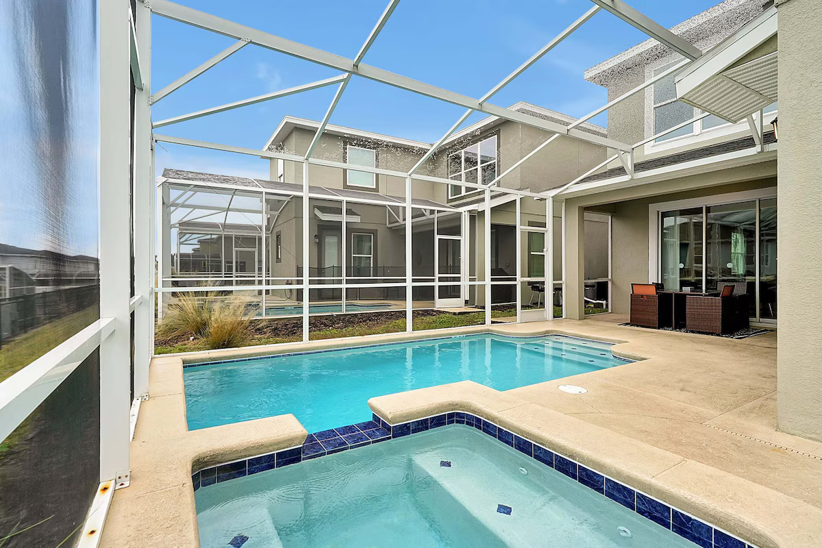Private pool and spa